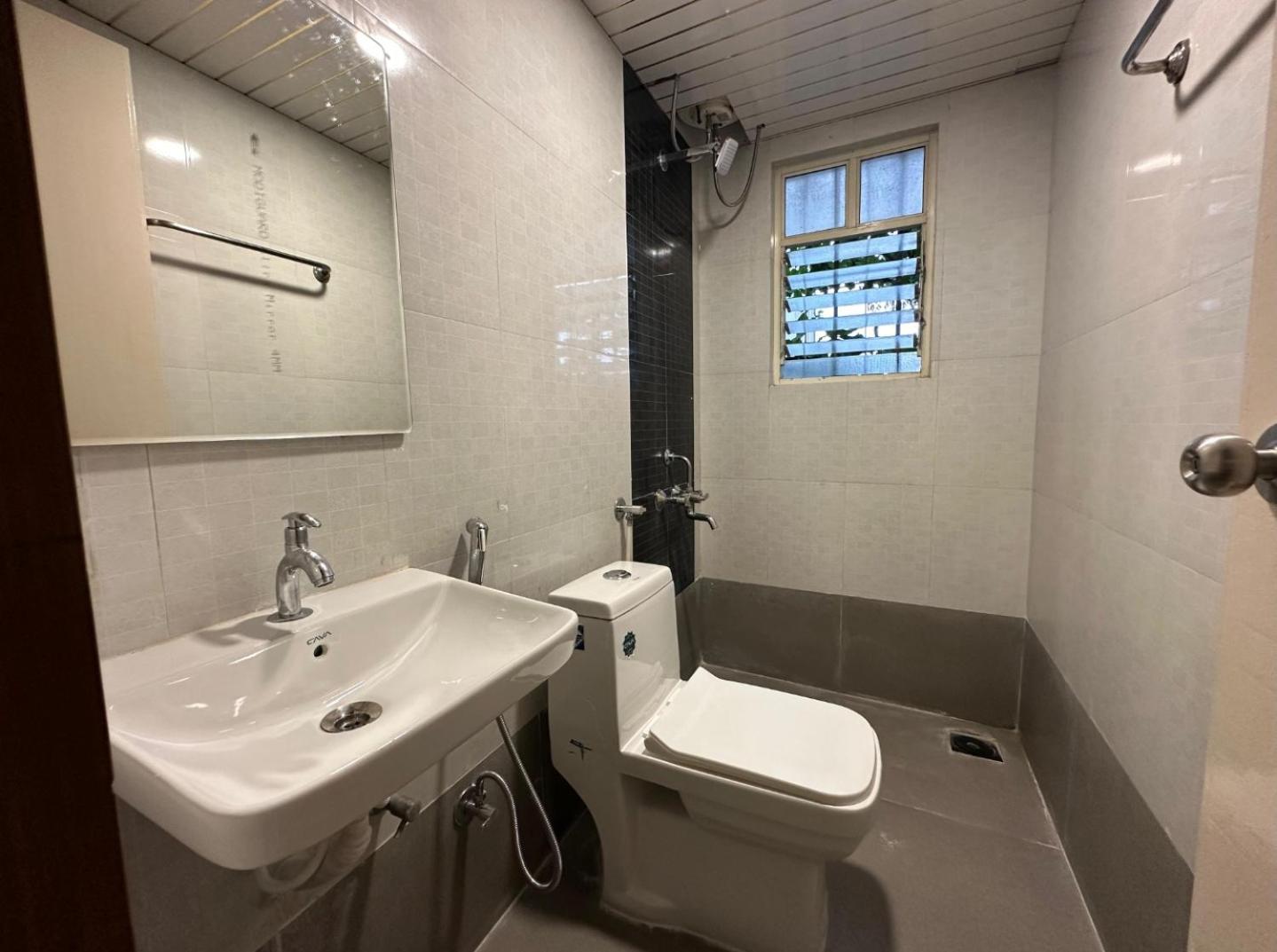 Hotel O The Leela Inn Пюн Екстериор снимка