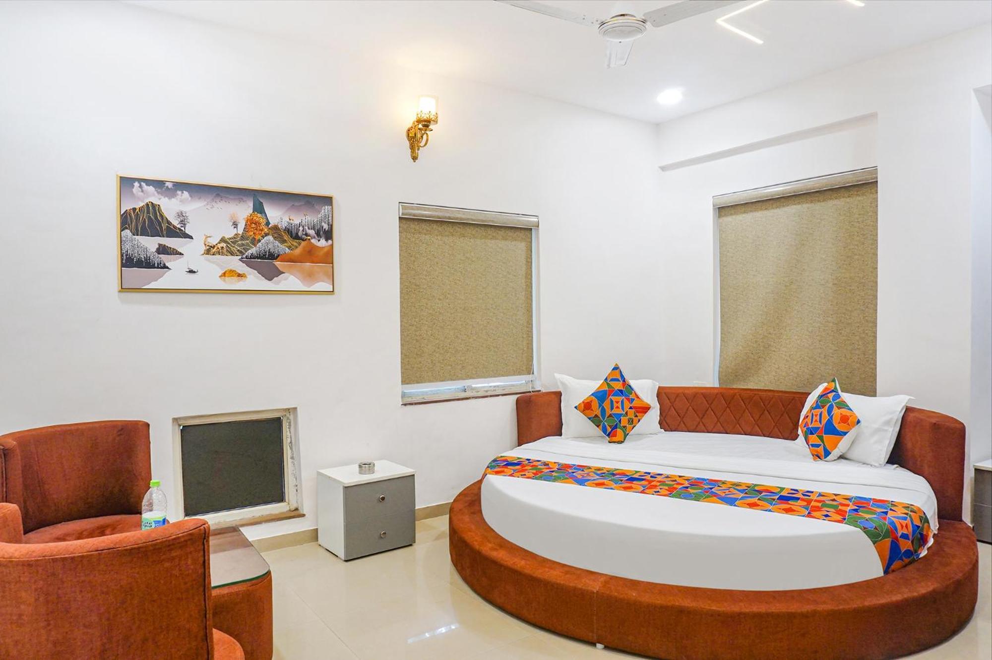 Hotel O The Leela Inn Пюн Екстериор снимка