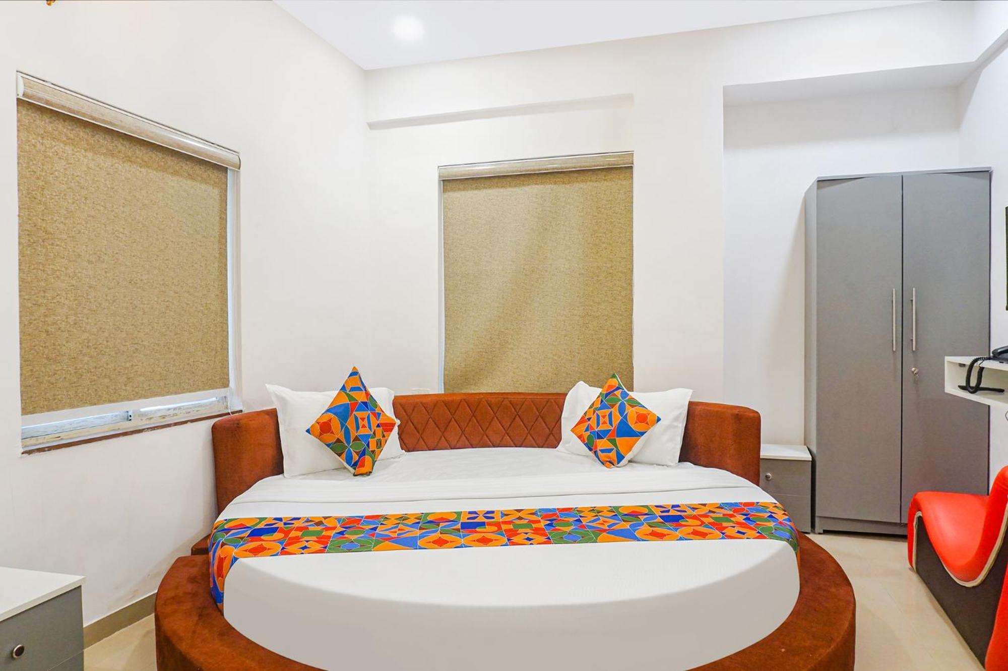 Hotel O The Leela Inn Пюн Екстериор снимка