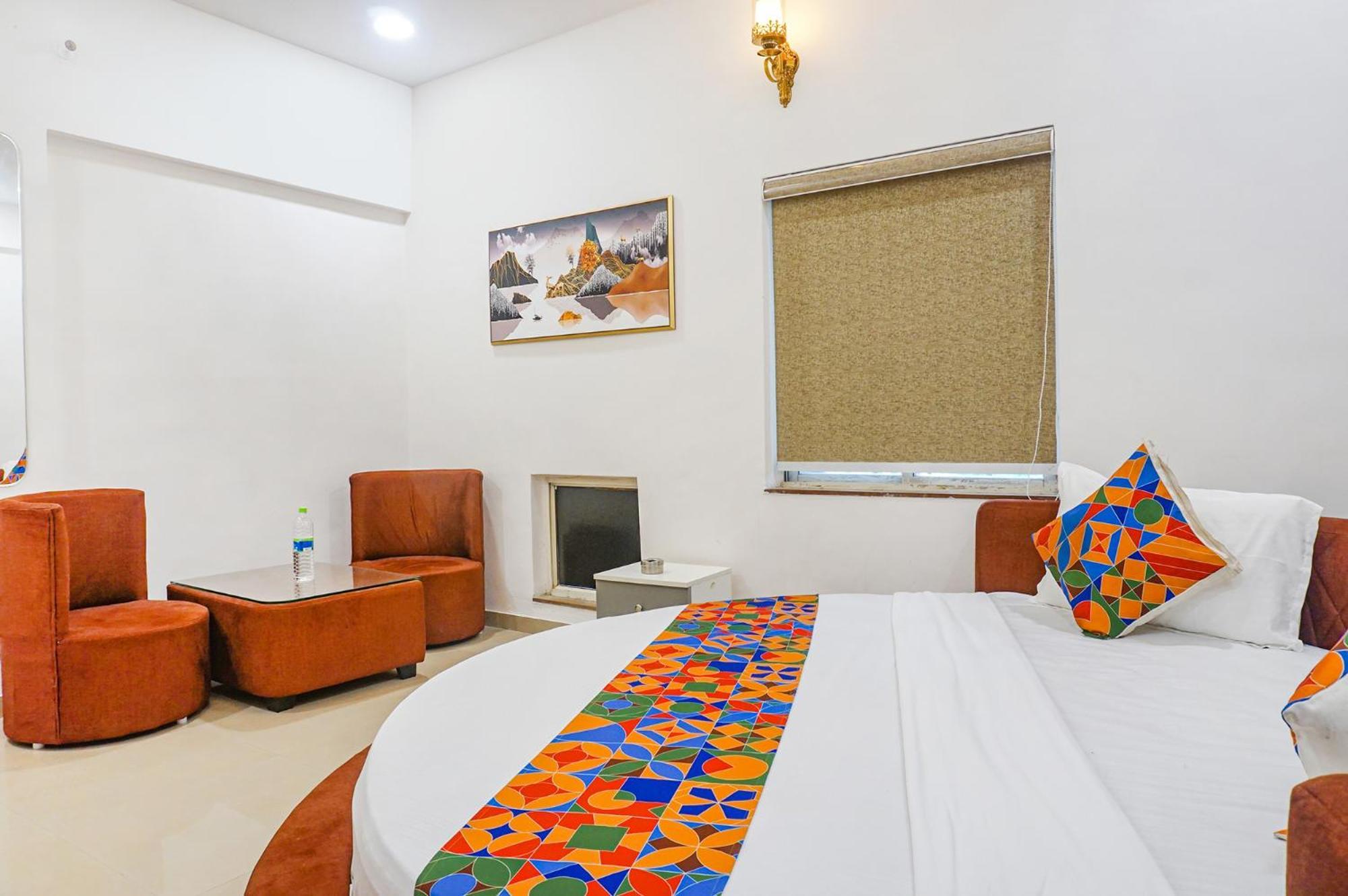 Hotel O The Leela Inn Пюн Екстериор снимка