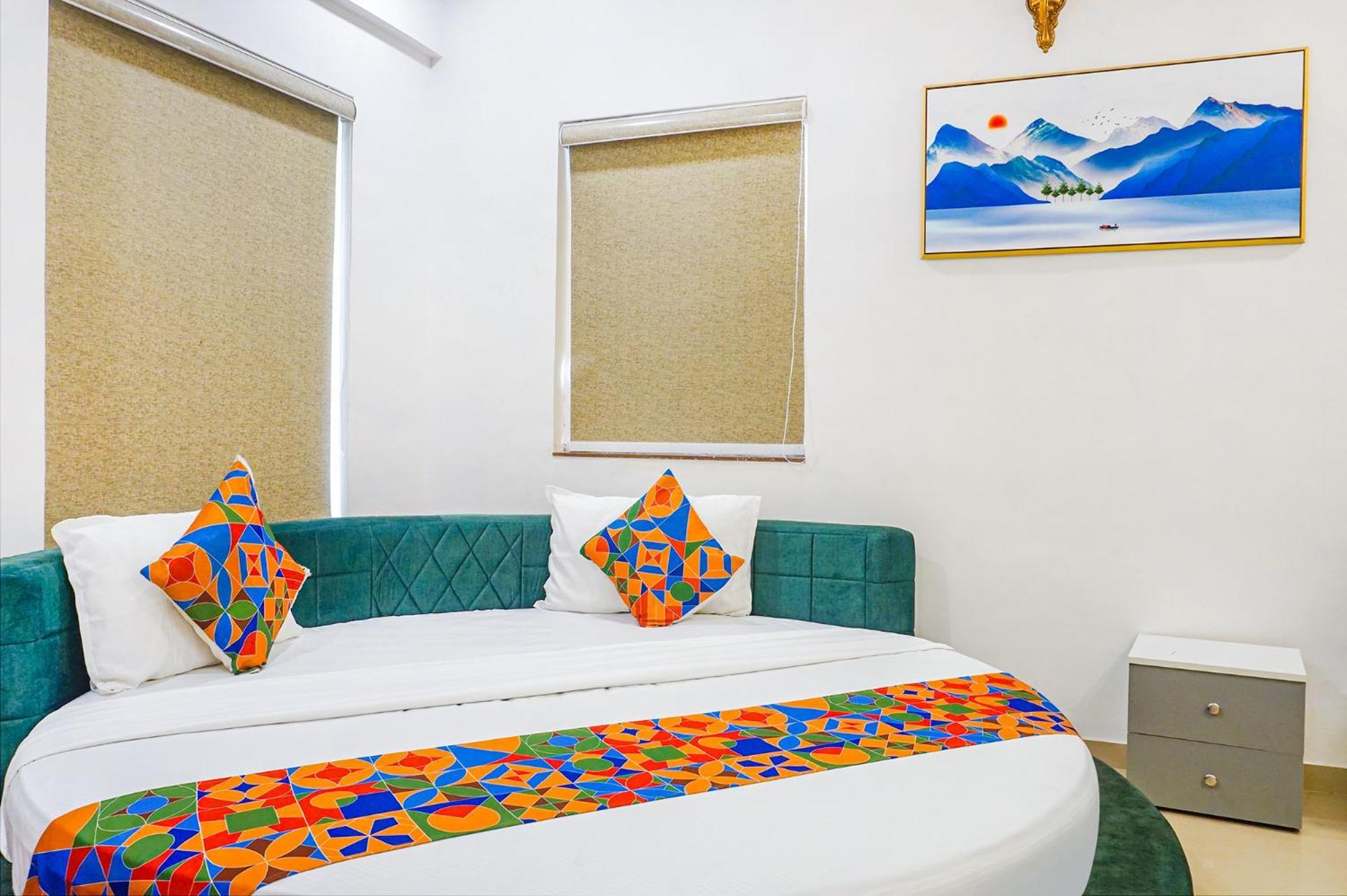 Hotel O The Leela Inn Пюн Екстериор снимка