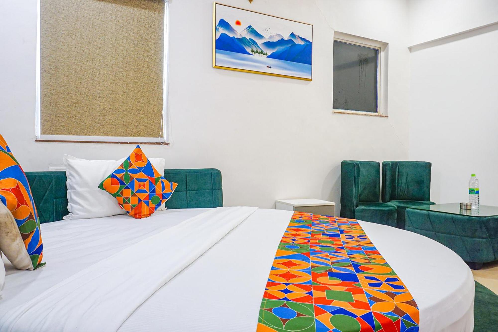 Hotel O The Leela Inn Пюн Екстериор снимка