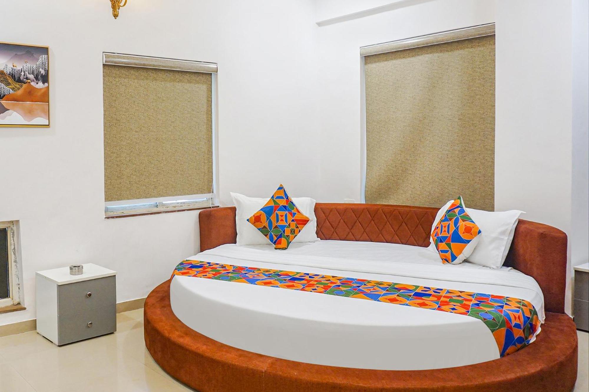 Hotel O The Leela Inn Пюн Екстериор снимка