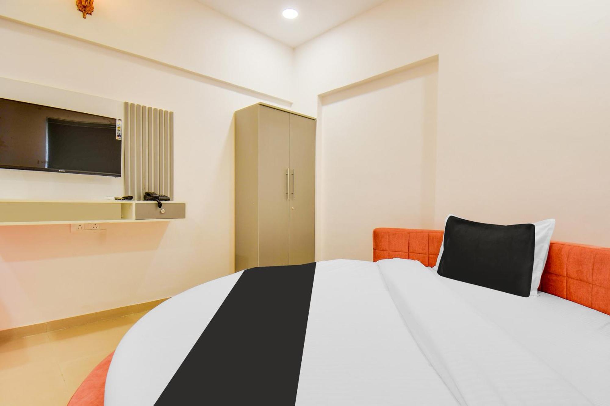 Hotel O The Leela Inn Пюн Екстериор снимка